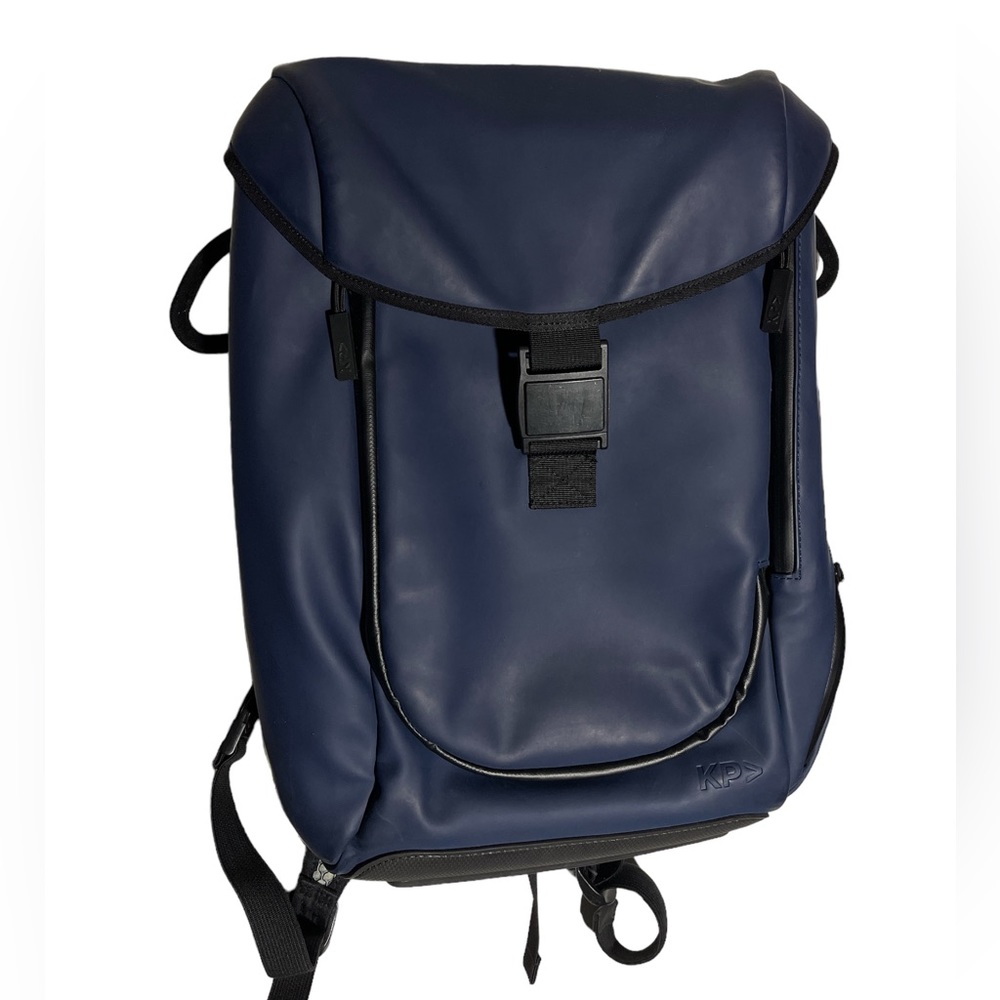 Keep Pursuing Backpack Zero G Weight Reducing Bag… - image 1